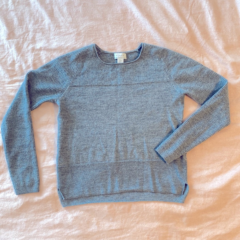 💯% merino wool sweater | medium